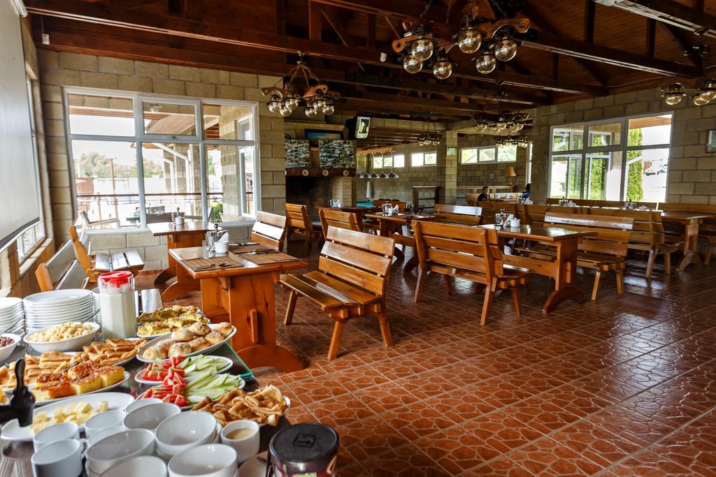 צ'ולפון-אטא Dolinnka Hotel מראה חיצוני תמונה